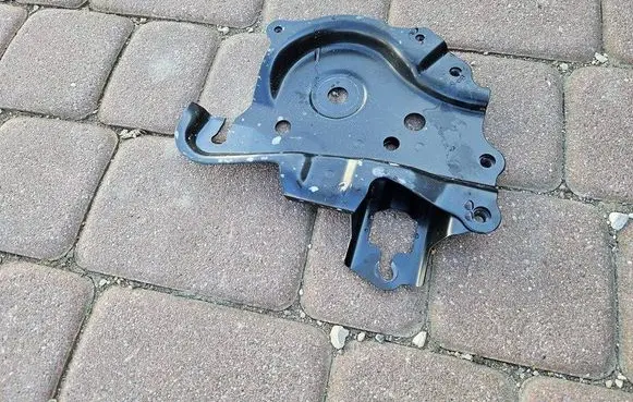 Toyota Camry VIII XV70 Power steering pump mounting bracket OPELCZESCI.com-D62