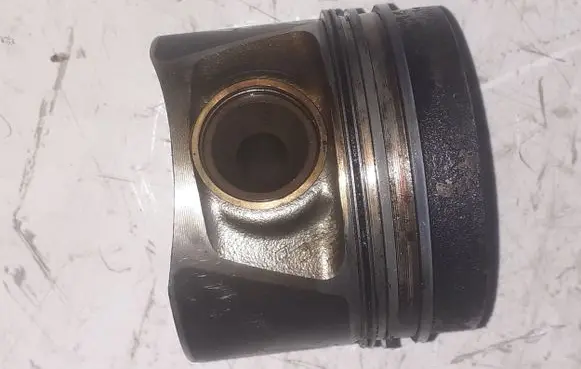 Volkswagen Crafter Piston 076CV400 076107065A