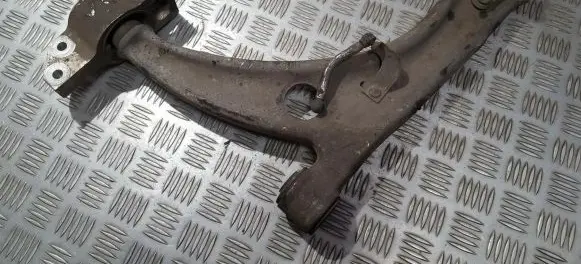 Volkswagen PASSAT CC Front lower control arm/wishbone 3c0407153b
