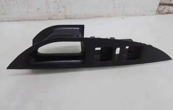 Seat Altea XL Front door window switch trim 156022462 5P1867171A