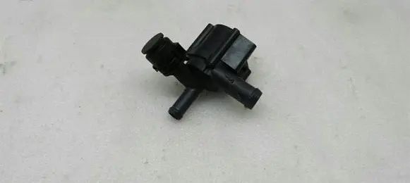 BMW 1 F20 F21 Electric auxiliary coolant/water pump 7629918