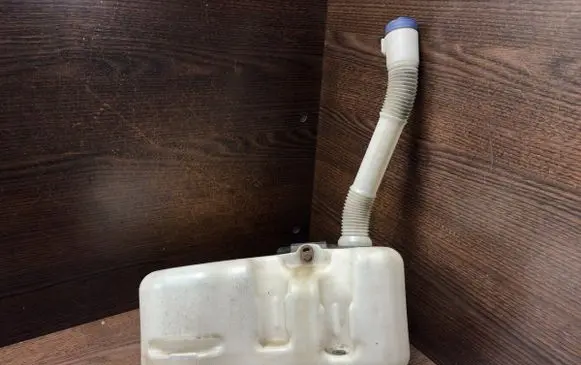 Fiat Ducato Windshield washer fluid reservoir/tank C805 1348579080