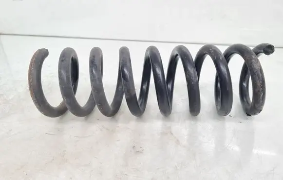 Mercedes-Benz C W204 Rear coil spring