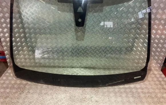 Opel Combo E Front windscreen/windshield window PK17224