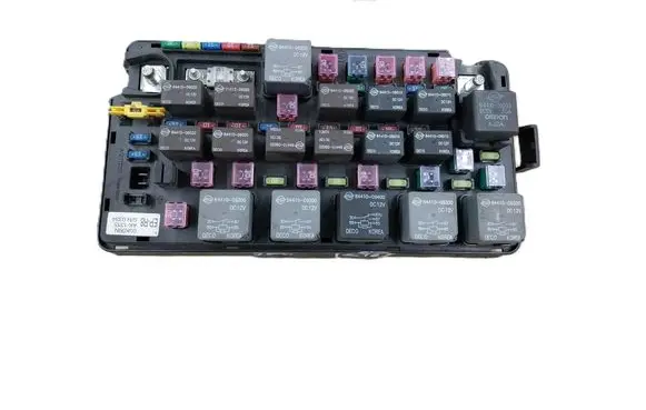 SsangYong Kyron Fuse module 8231009030 05K09N