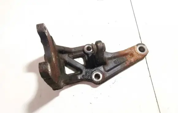KIA Carnival Engine mounting bracket 5c10