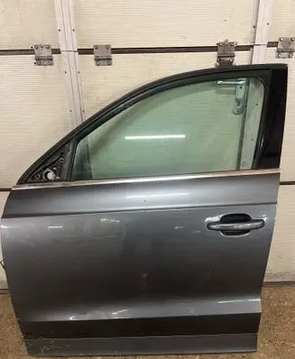 Audi Q3 8U Front door 8U0831311B