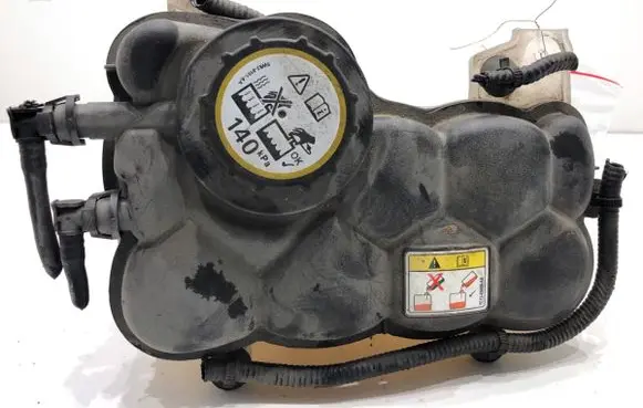 Jaguar F-Pace Coolant expansion tank/reservoir 