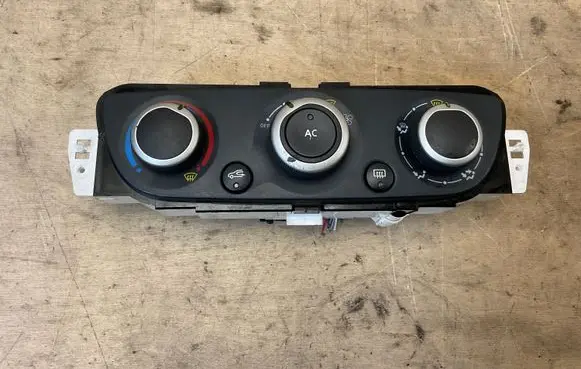 Renault Scenic II - Grand scenic II Climate control unit T1001766G T1001786G