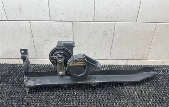 Infiniti EX Radiator support slam panel bracket 