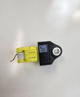 Toyota RAV 4 (XA50) Airbag deployment crash/impact sensor 8983147050 5377N86FJ