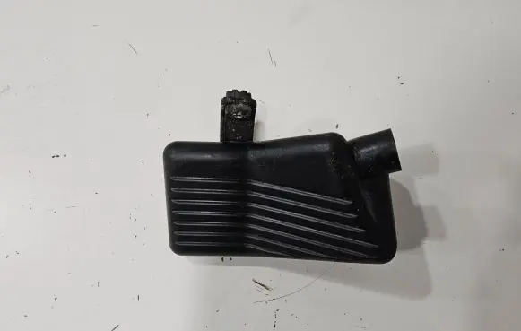 Suzuki Grand Vitara II Intake resonator 66J-R01 66JR01