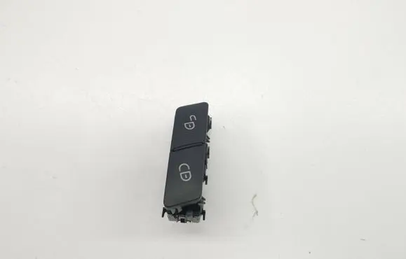 Mercedes-Benz B W246 W242 Central locking switch button A2049058502 10023299
