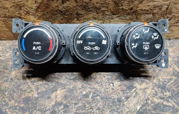 Suzuki Liana Climate control unit 3951059J10