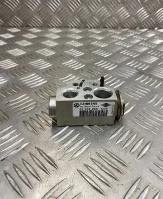 Air conditioning (A/C) expansion valve