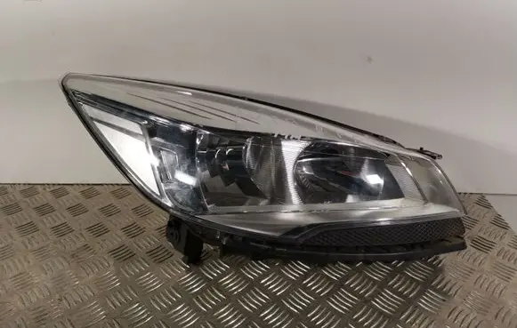 Ford Kuga II Headlight/headlamp