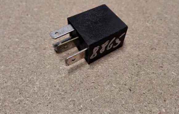 Opel Zafira A Other relay 90229206