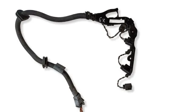 BMW X3 E83 Fuel injector wires 340297805