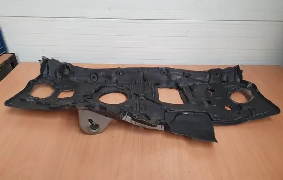 BMW 1 F40 Engine bonnet/hood sound/heat insulation 7444949 7444947