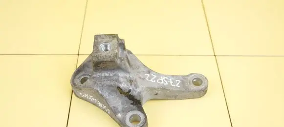 Ford Kuga II Gearbox mounting bracket BM517M125CE JQMA