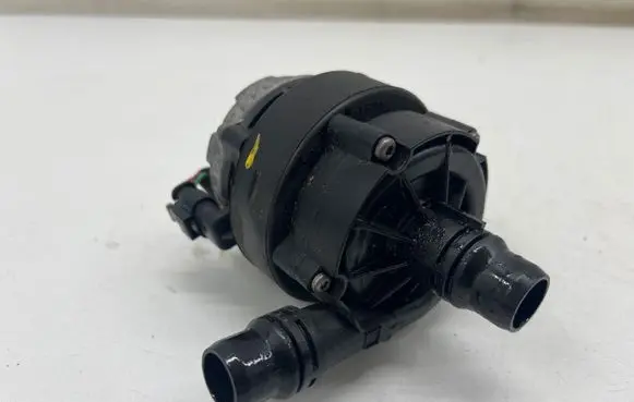 Opel Mokka B Electric auxiliary coolant/water pump 9827567880