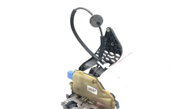 Porsche Cayenne (9PA) Rear door lock 7L0839015E