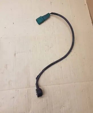 Audi A3 S3 A3 Sportback 8P Detonation knock sensor 06E905377A