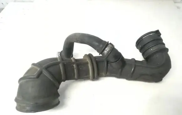 Ford Focus Air intake hose/pipe 98AB9R504CE