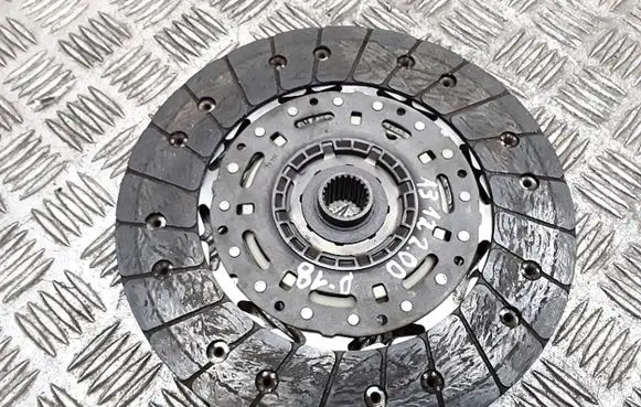 Audi A3 S3 8P Clutch pressure plate 324035510