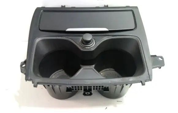 Cup holder front