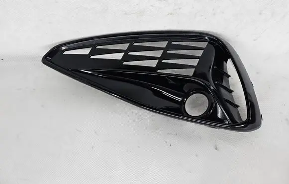Hyundai i30 Front bumper lower grill 86563-G4510