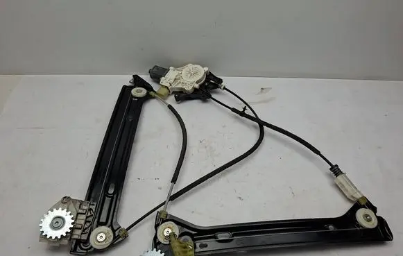 BMW 2 F22 F23 Front door window regulator with motor 7268447