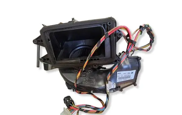 Opel Meriva A Coolant radiator 560961104 0001020 13199305