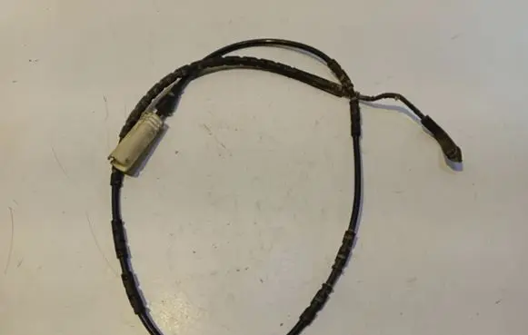 BMW 3 E90 E91 Brake pads wear sensor 