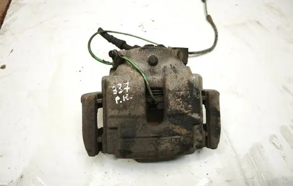 BMW 3 E46 Front brake caliper
