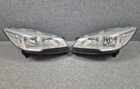 Ford Kuga II Headlights/headlamps set CV4413W030AE CV4413W029AE 90014882