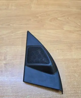 Volvo XC90 Front door high frequency speaker 8666660