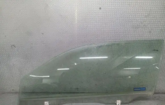 Honda HR-V Front door window/glass (coupe) 