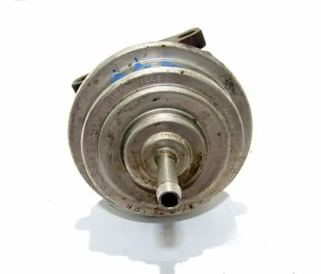Ford Galaxy EGR valve 028131501E