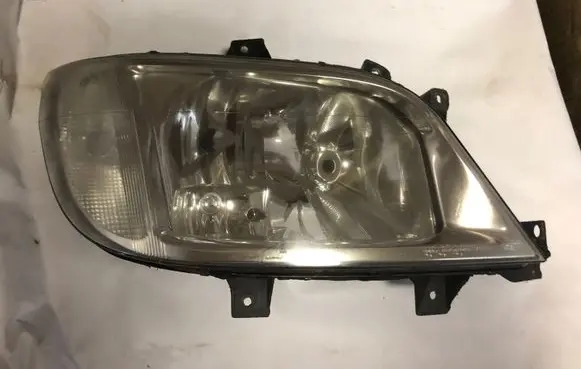 Mercedes-Benz Sprinter W901 W902 W903 W904 Headlight/headlamp A9018202961