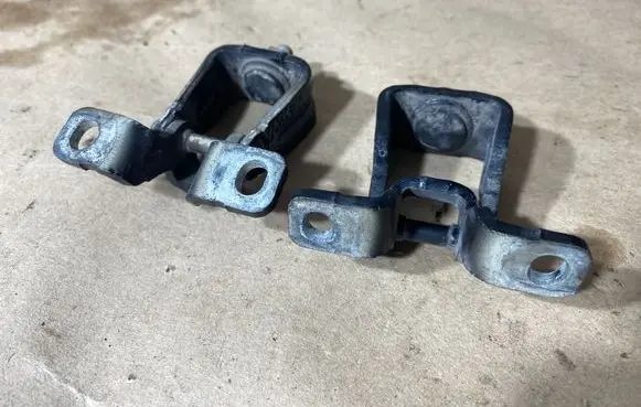 Volkswagen Polo V 6R Tailgate/trunk/boot hinge KA8593