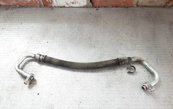 Ford C-MAX I Air conditioning (A/C) pipe/hose