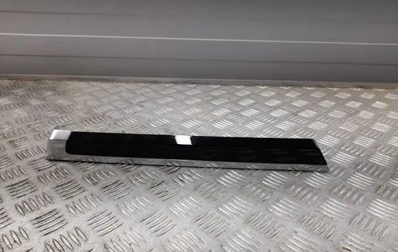 Porsche Cayenne (92A) Front door trim bar 7P5867410