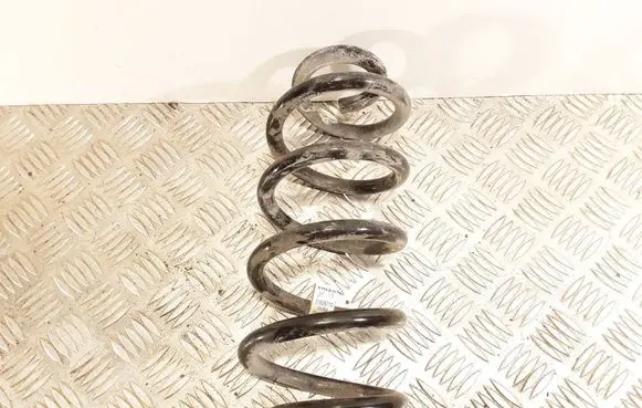 Volvo XC40 Rear coil spring 31658710