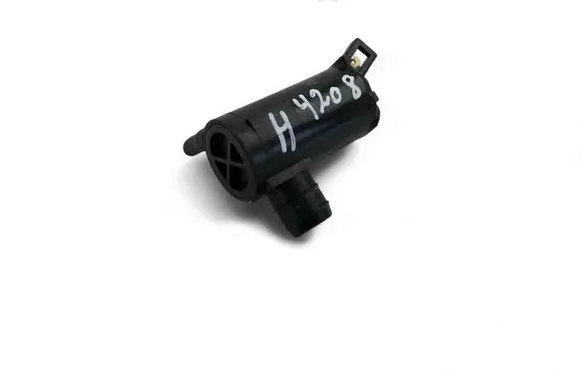 Mitsubishi Pajero Windscreen/windshield washer pump 8603101260