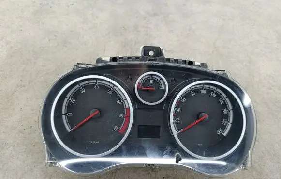 Opel Corsa D Speedometer (instrument cluster) P0013312043