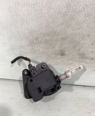 Audi A6 S6 C5 4B Tailgate boot lock/latch motor 8E9827833