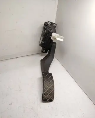 Audi A3 S3 8L Accelerator throttle pedal 1J1721503H 6PV00777001