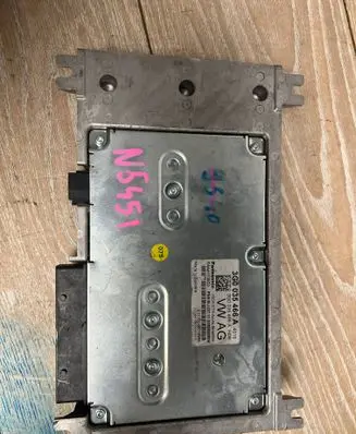 Volkswagen Golf VI Engine control unit/module 3G0035466A