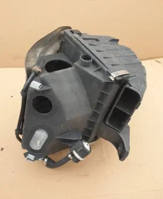 Audi A6 S6 C5 4B Valve vacuum 058133835AN